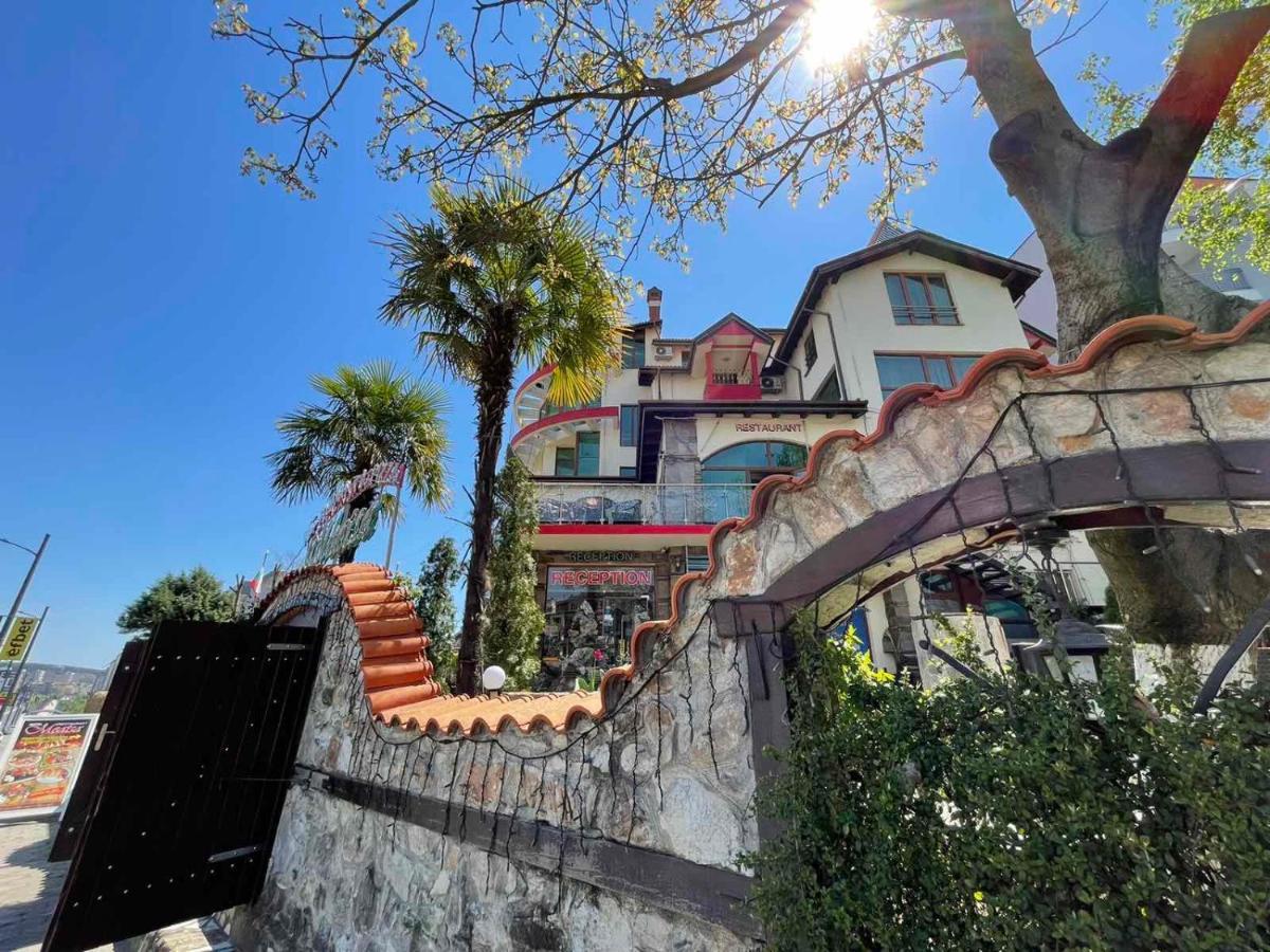Meatsa Hotel Kŭrdzhali Dış mekan fotoğraf