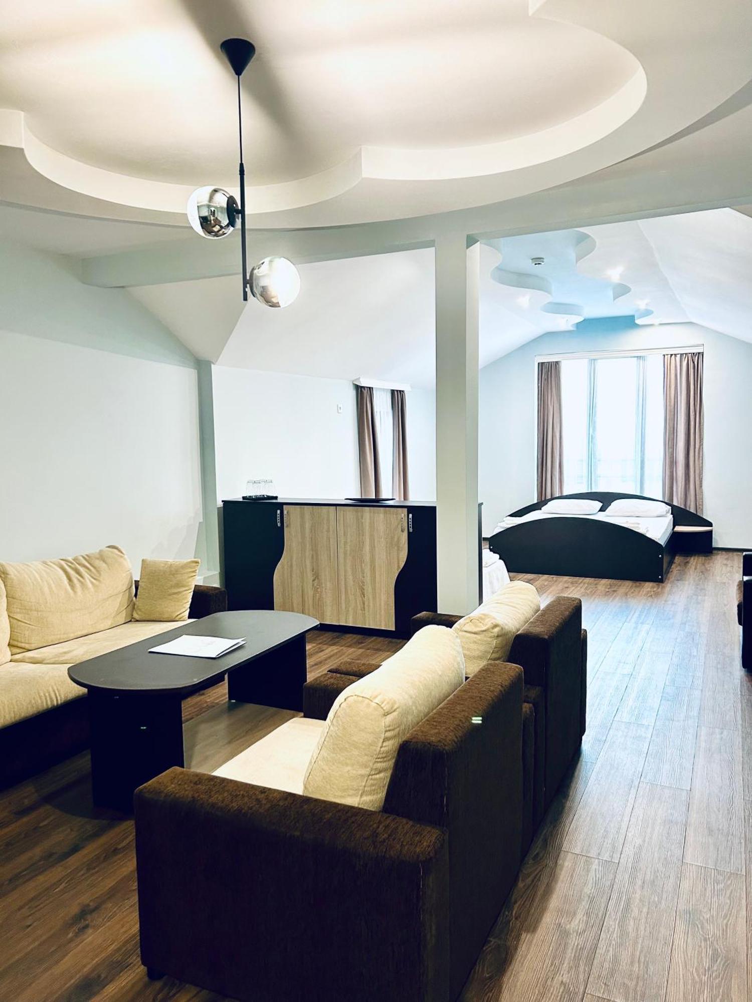 Meatsa Hotel Kŭrdzhali Dış mekan fotoğraf
