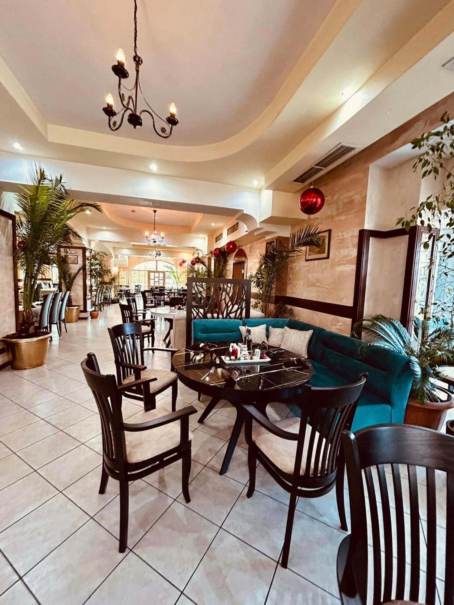 Meatsa Hotel Kŭrdzhali Dış mekan fotoğraf
