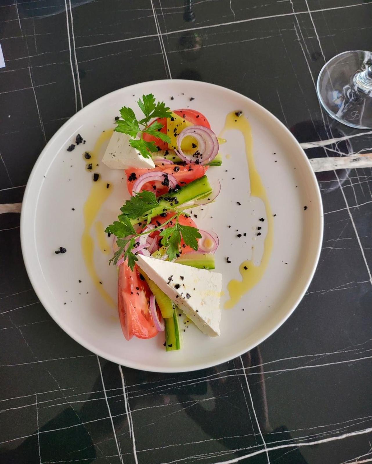Meatsa Hotel Kŭrdzhali Dış mekan fotoğraf