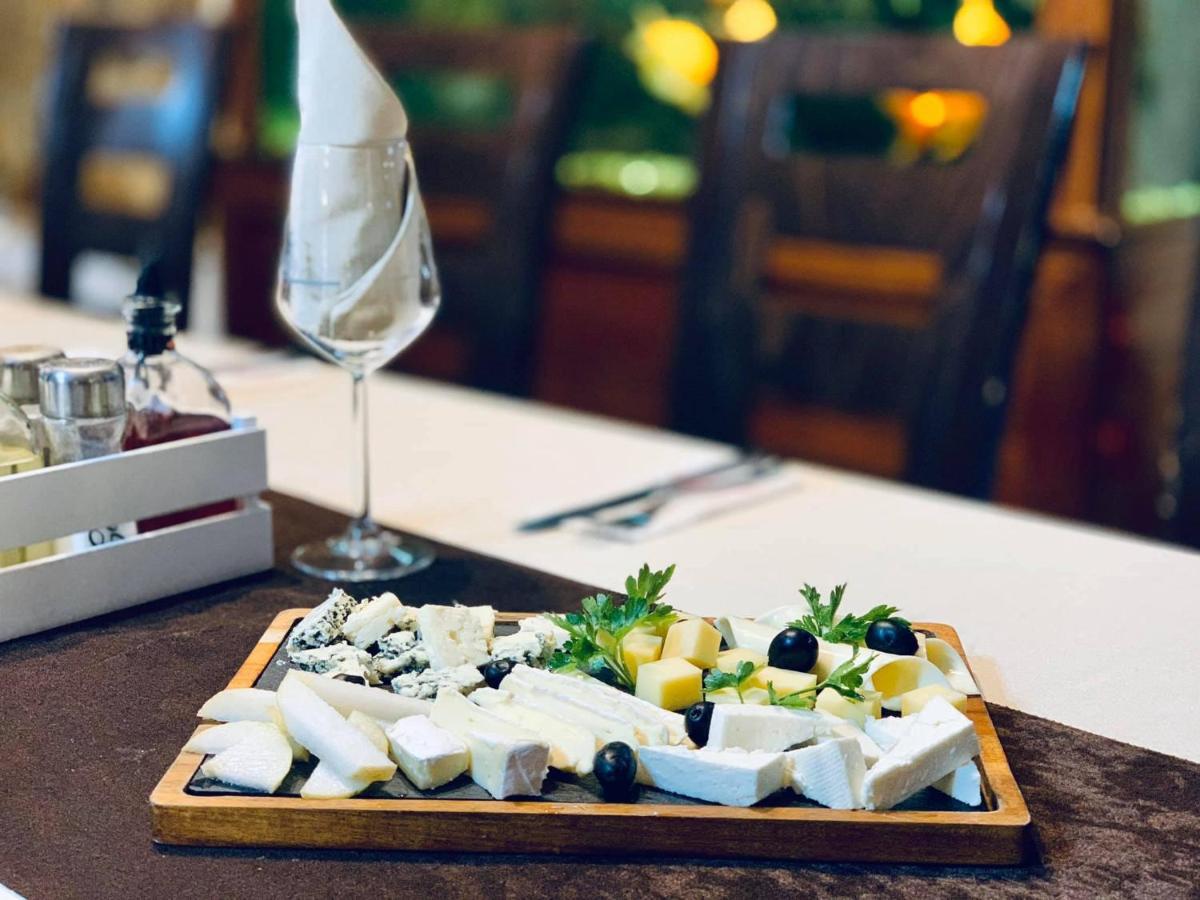 Meatsa Hotel Kŭrdzhali Dış mekan fotoğraf